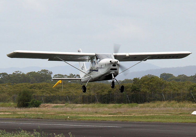 Tecnam 7600 Take Off